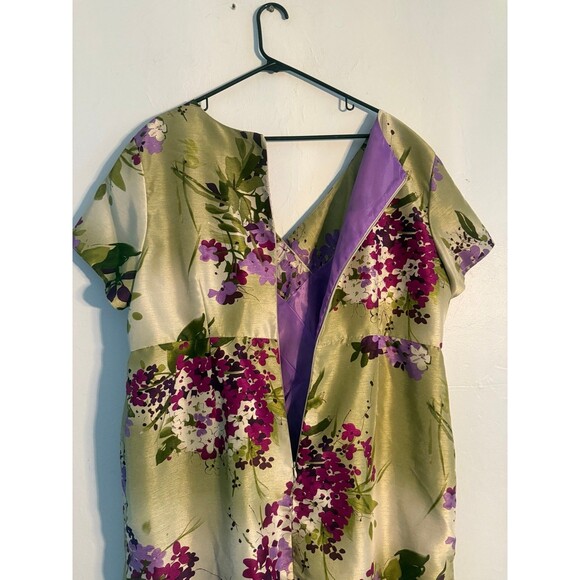 Signature By Robbie Bee Women Purple Green Floral Vibrant V-Neck Dress Size 22W - Picture 11 of 11
